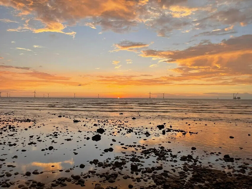 苗栗親子景點推薦｜合歡石滬潮間帶體驗抓螃蟹、撈魚、挖海瓜子，
