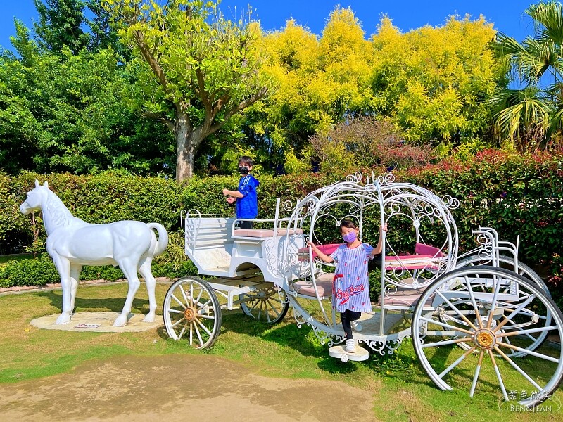 嘉義親子景點推薦!3000坪三隻小豬觀光農場,動物園 滑草 DIY全家暢玩。