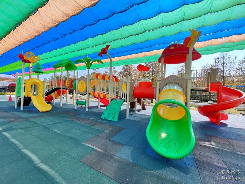 嘉義親子景點推薦!3000坪三隻小豬觀光農場,動物園 滑草 DIY全家暢玩。