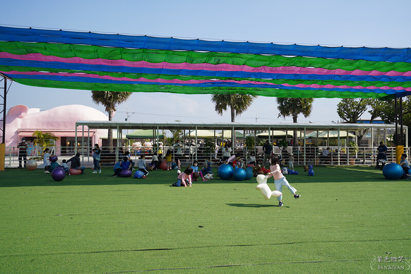 嘉義親子景點推薦!3000坪三隻小豬觀光農場,動物園 滑草 DIY全家暢玩。
