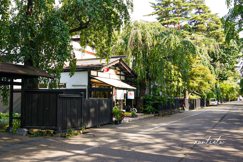 日本秋田賞楓秘境！江戶武士城下町 角館武家屋敷，探訪武士宅邸河原田家。