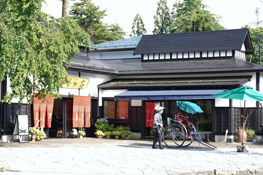 日本秋田賞楓秘境！江戶武士城下町 角館武家屋敷，探訪武士宅邸河原田家。