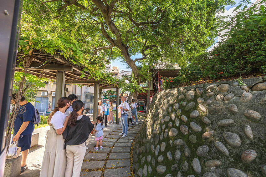 旺來八 頂街門市｜頂街派出所｜漆器DIY走讀豐原一日遊，豐原送禮推薦豐原火車站伴手禮推薦