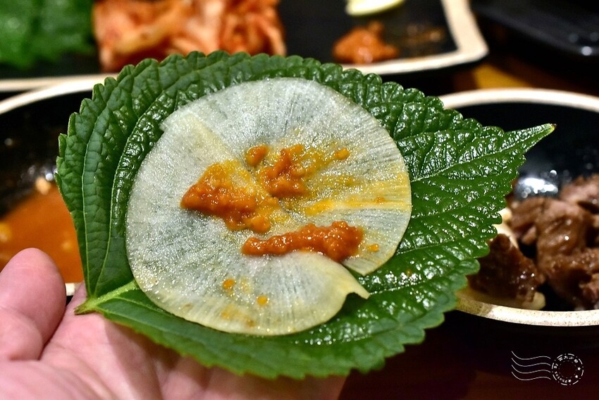 韓國大邱美食必吃首選！巨松燉排骨泛魚店 辣燉排骨，小菜白飯飲料都吃到飽。