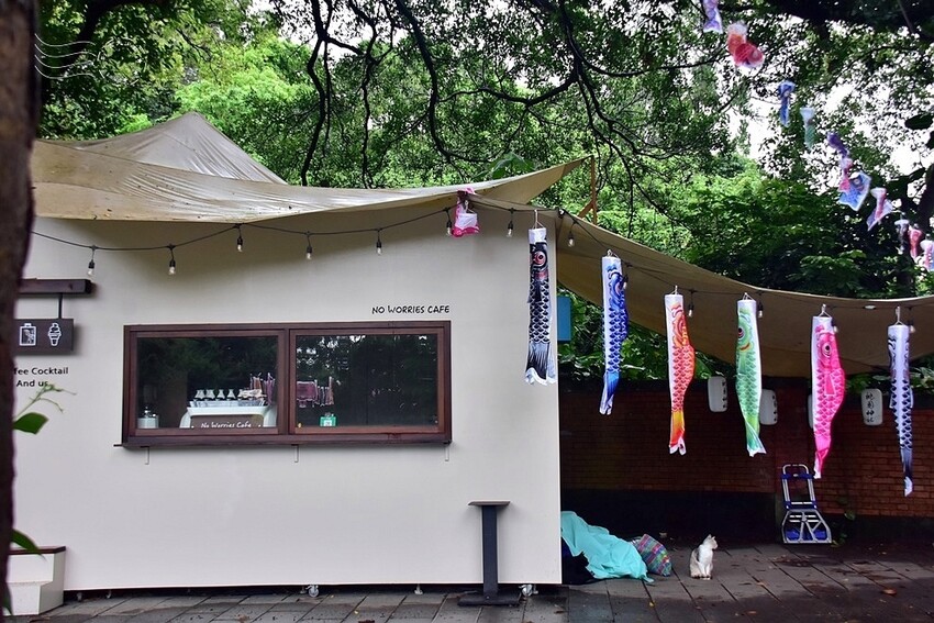 桃園神社 No Worries Café