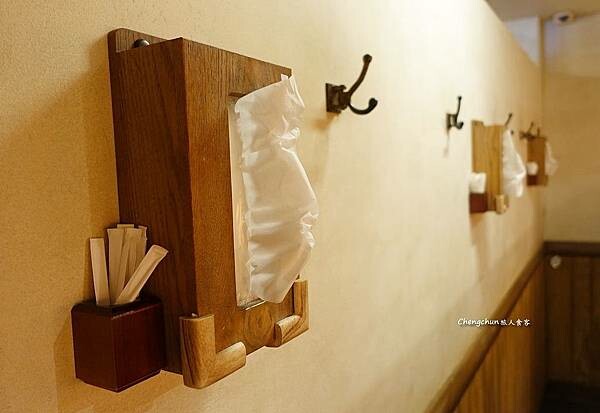 京都【一蘭拉麵 河原町店】玩日本就愛這一味。