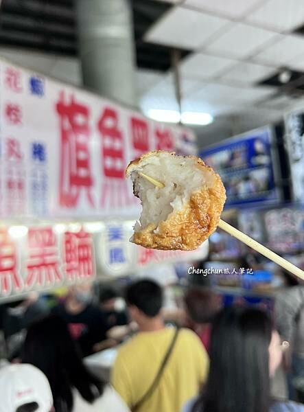 東港華僑市場旗魚黑輪實吃｜美鳳 vs 瑞字號，那一家是你的菜