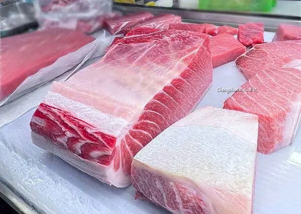 屏東鮪魚季【華僑市場】大啖黑鮪魚，怎麼選 ? 第一次來就愛上