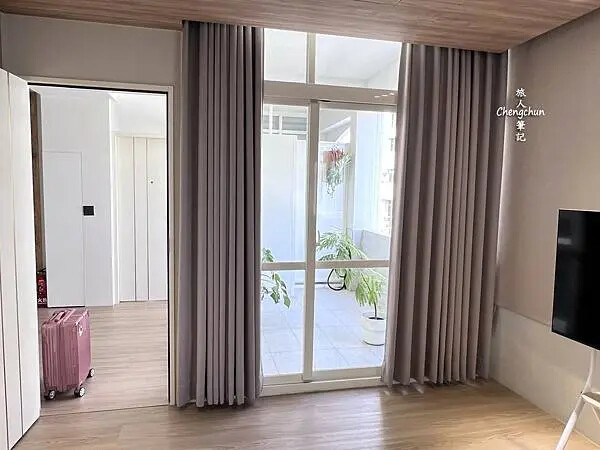 屏東東港鎮【BURABURA CAFE GUESTHOUSE