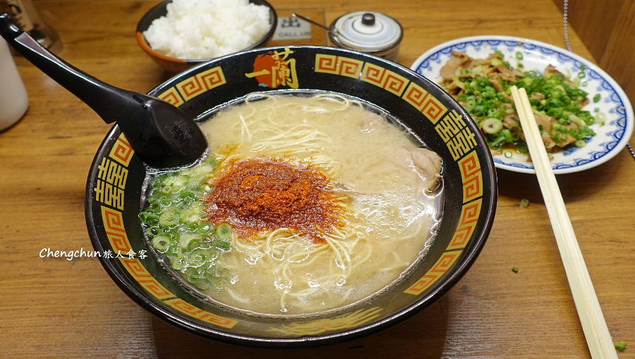 京都【一蘭拉麵 河原町店】玩日本就愛這一味。