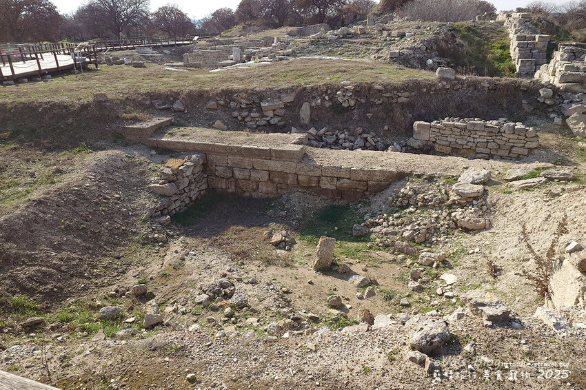 土耳其【土耳其蜜月旅遊】Archaeological Site of Troy 特洛伊遺址|九層文明與木馬傳說的世界遺產探索。土耳其景點