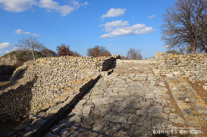 土耳其【土耳其蜜月旅遊】Archaeological Site of Troy 特洛伊遺址|九層文明與木馬傳說的世界遺產探索。土耳其景點