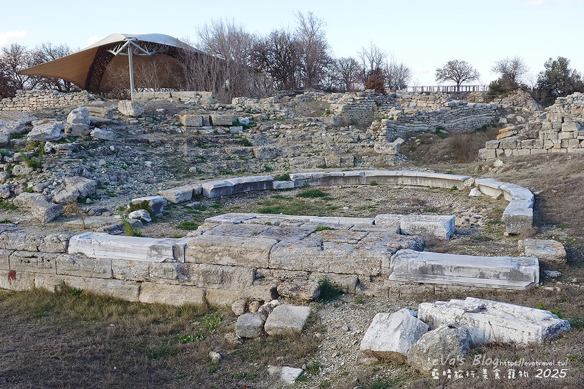 土耳其【土耳其蜜月旅遊】Archaeological Site of Troy 特洛伊遺址|九層文明與木馬傳說的世界遺產探索。土耳其景點