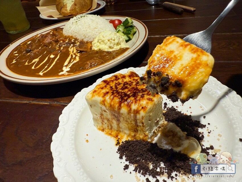 新竹市北區《招財咖啡》吃美食同時有水豚泡澡貓打盹？來新竹這間人氣寵物咖啡館體驗5重療癒！