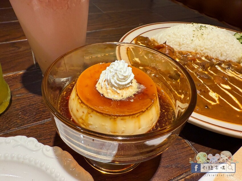 新竹市北區《招財咖啡》吃美食同時有水豚泡澡貓打盹？來新竹這間人氣寵物咖啡館體驗5重療癒！