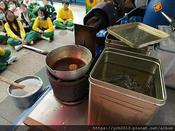 又香又甜的爆米香要蹦了喔！