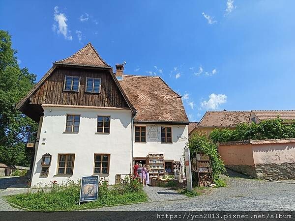 拜訪德古拉伯爵家鄉－漫步錫吉什瓦拉古城Sighisoara／