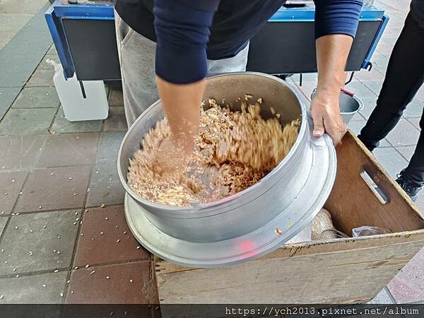 又香又甜的爆米香要蹦了喔！