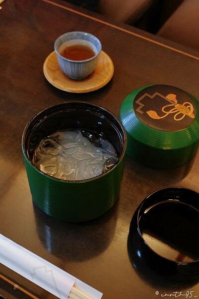 [ 日本美食 ] 鍵善良房-京都傳統和菓子 黑糖葛切粉 蕨餅