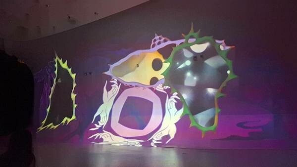 台中國家歌劇院！光之曲幕在凸凸廳免費展演，光影盛宴不容錯過