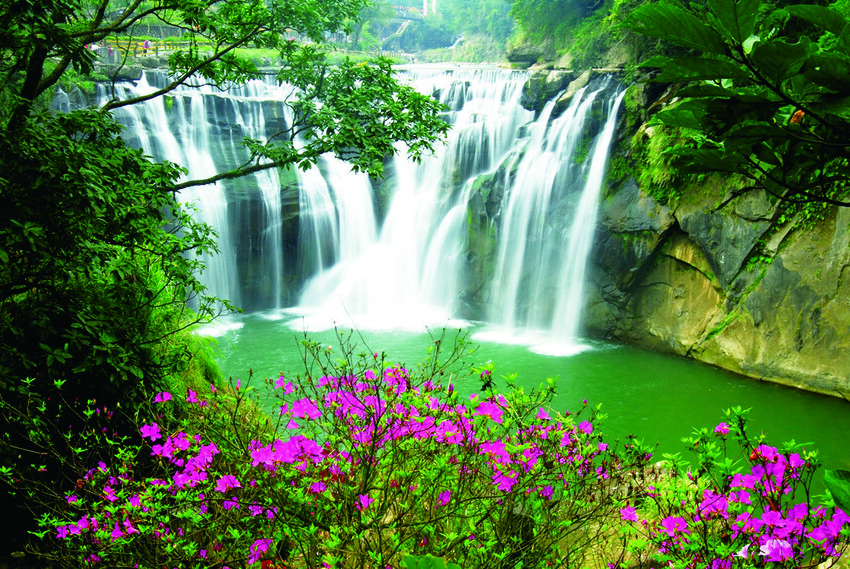 新北十分瀑布！免門票、交通便利，探訪台版尼加拉瓜瀑布、眼鏡洞瀑布最佳拍攝點