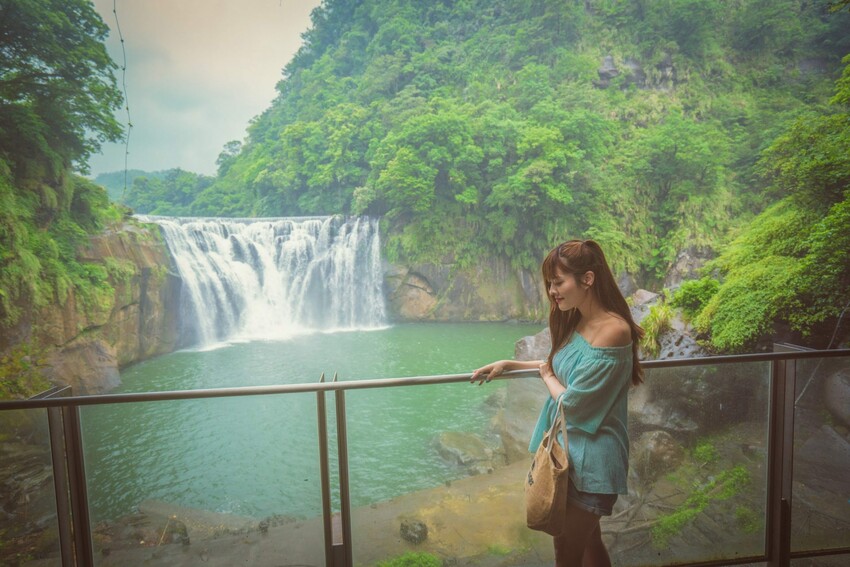 新北十分瀑布！免門票、交通便利，探訪台版尼加拉瓜瀑布、眼鏡洞瀑布最佳拍攝點