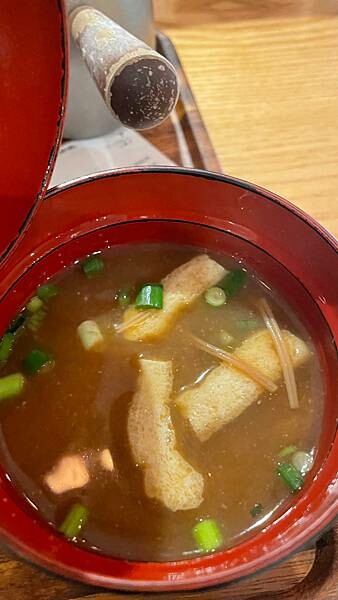 榮町必吃美食!挽き肉のトリコ，多汁漢堡排與國產牛肉魅力