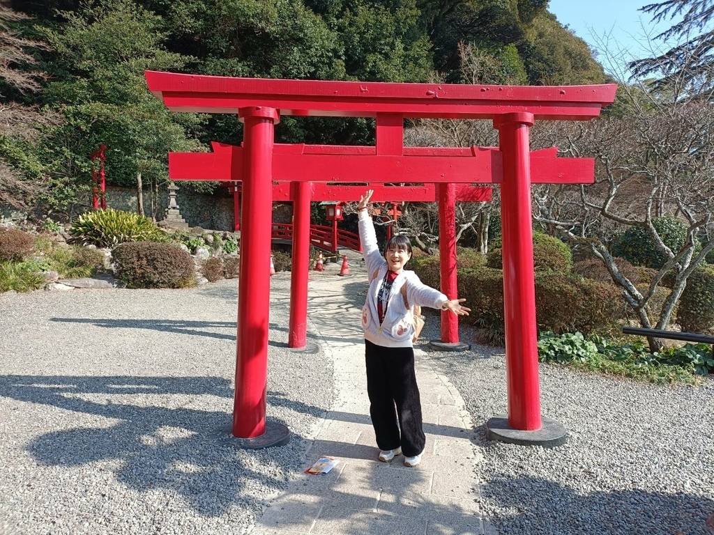 別府地獄溫泉必訪海地獄！2025九州自由行最奇特鈷藍色秘境，鬼石坊主地獄探索指南