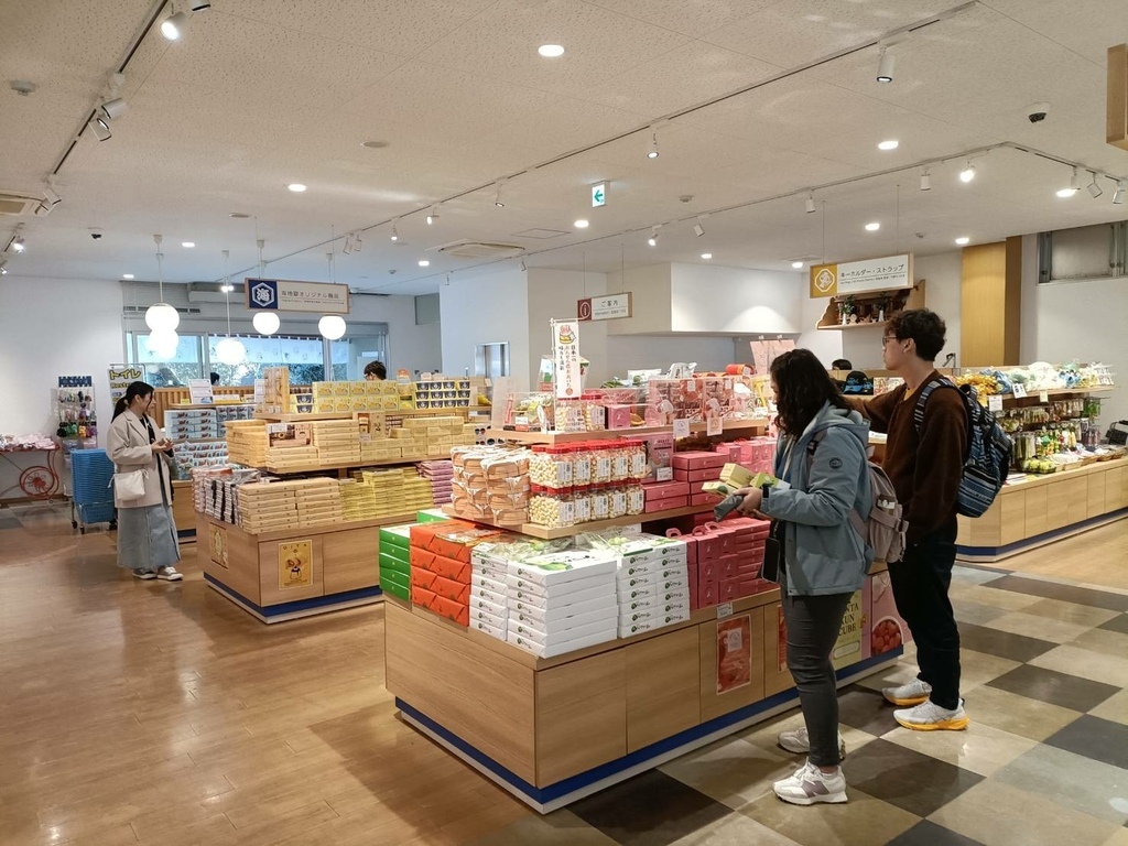 別府地獄溫泉必訪海地獄！2025九州自由行最奇特鈷藍色秘境，鬼石坊主地獄探索指南