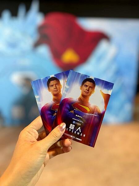 「電影推薦」DC 宇宙重啟的第一道光 #超人，7月9日，台灣