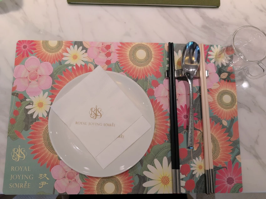 台北市中山區創新手法呈現經典粵菜及港點的時尚中餐廳-玖尹