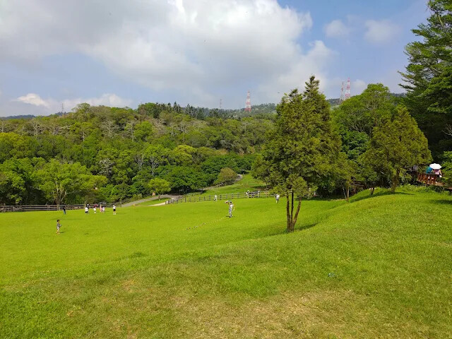 飛牛牧場 - 牧場生態區 - 草原活動區 飛牛牧場 - 牧場生態區 - 草原活動區
