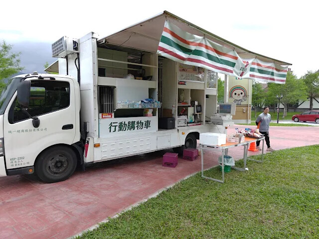 A2 水岸 - 「7-ELEVEN」行動購物車