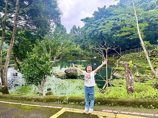 【新月塢溫泉】夜間泡湯體驗、美人湯的秘密、靜謐山林的完美輕旅