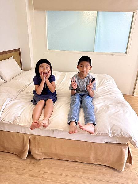 【新月塢溫泉】夜間泡湯體驗、美人湯的秘密、靜謐山林的完美輕旅