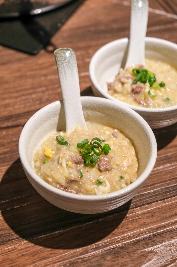 台中市西屯區「牛門薈溫體牛專賣」逢甲必吃溫體牛在這