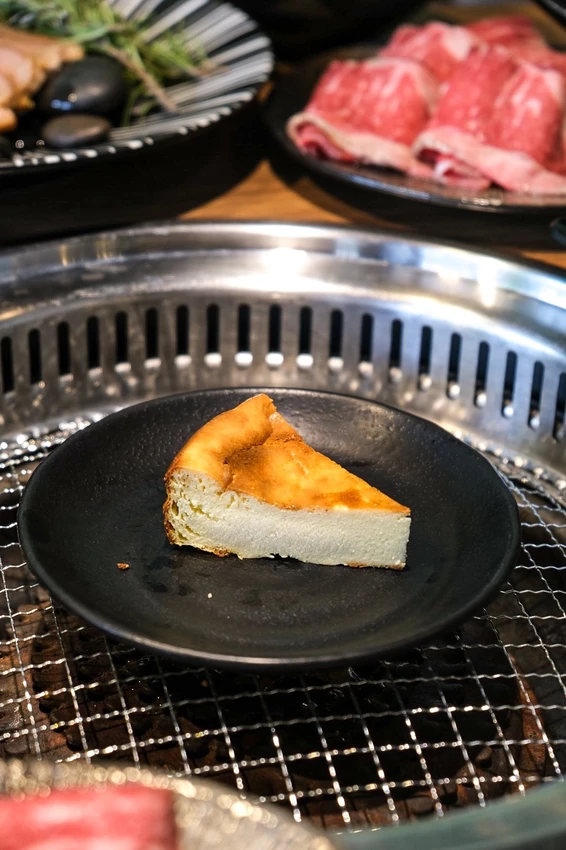 新竹市東區「揪好客」頭圍比「它」多一公分折「1元」