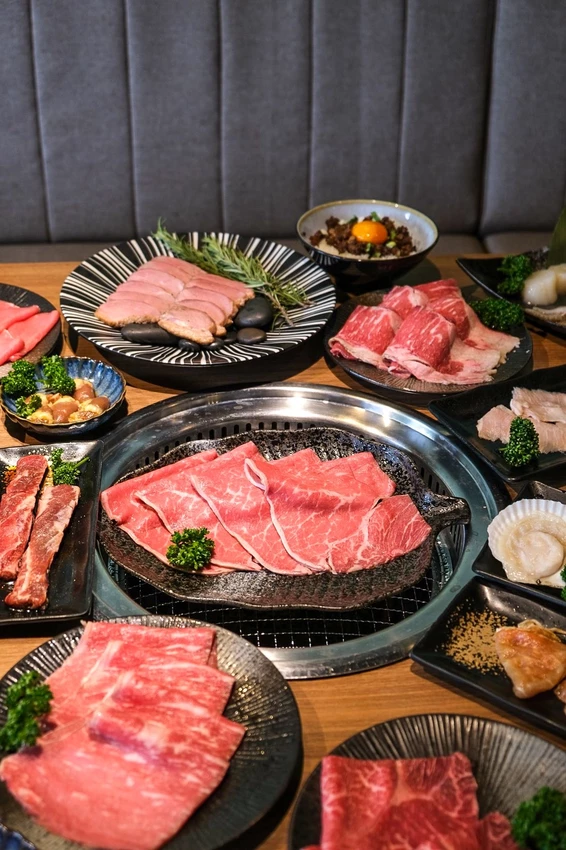 新竹市東區「揪好客」頭圍比「它」多一公分折「1元」