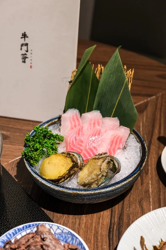 台中市西屯區「牛門薈溫體牛專賣」逢甲必吃溫體牛在這