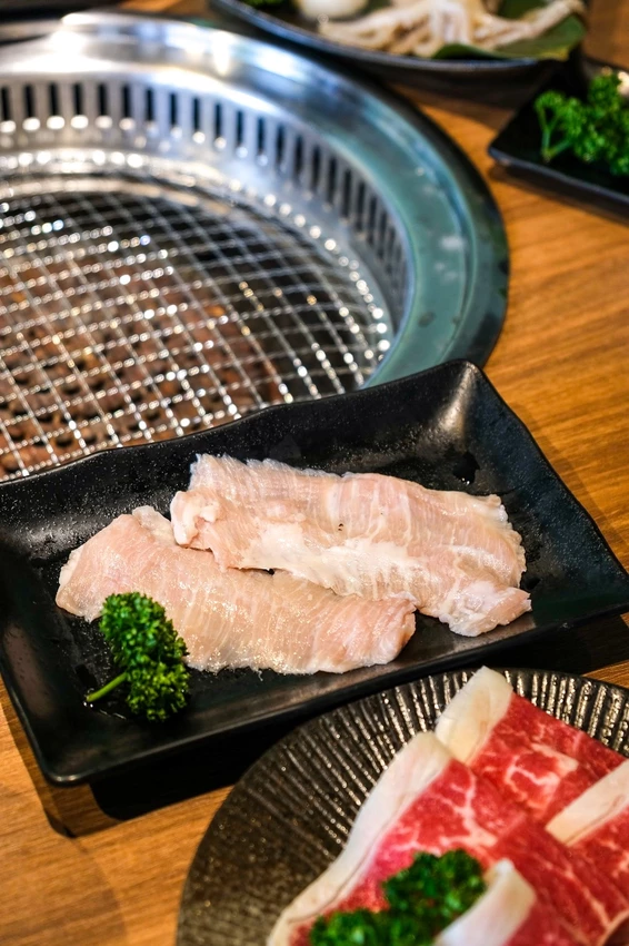 新竹市東區「揪好客」頭圍比「它」多一公分折「1元」