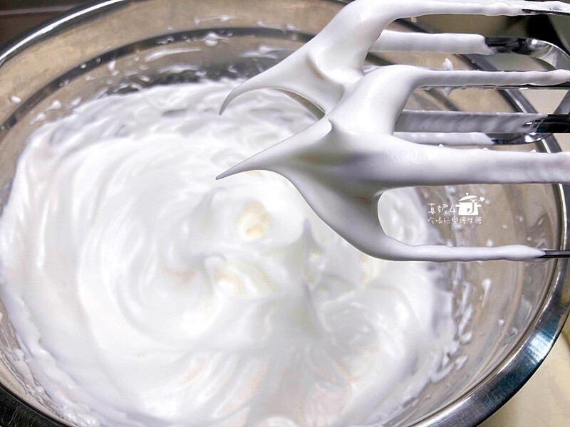 烘焙筆記!海鹽乳酪鮮奶油蛋糕製作全攻略，輕鬆告別奶油霜厚重感