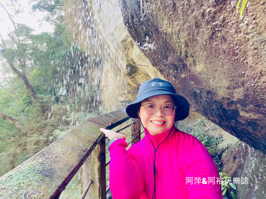 嘉義梅山竹坑溪步道！龍宮瀑布水濂洞秘境，感受大自然磅礴力量。