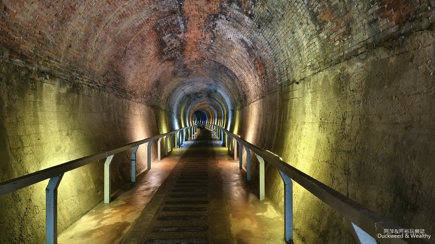 探索後龍過港隧道秘境,百年歷史隧道光影之旅