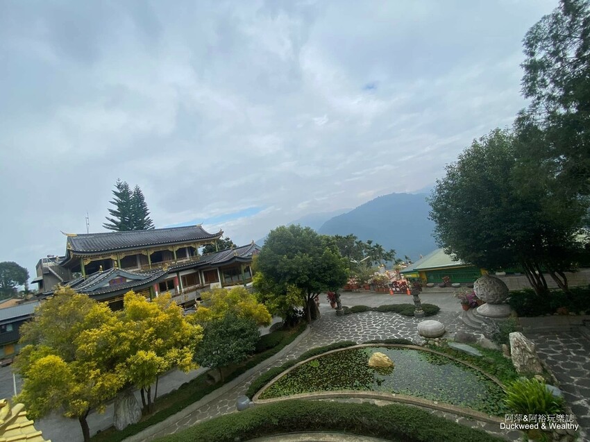 梅山巧雲小棧龍王金殿,體驗金光閃閃仙氣十足的嘉義景點