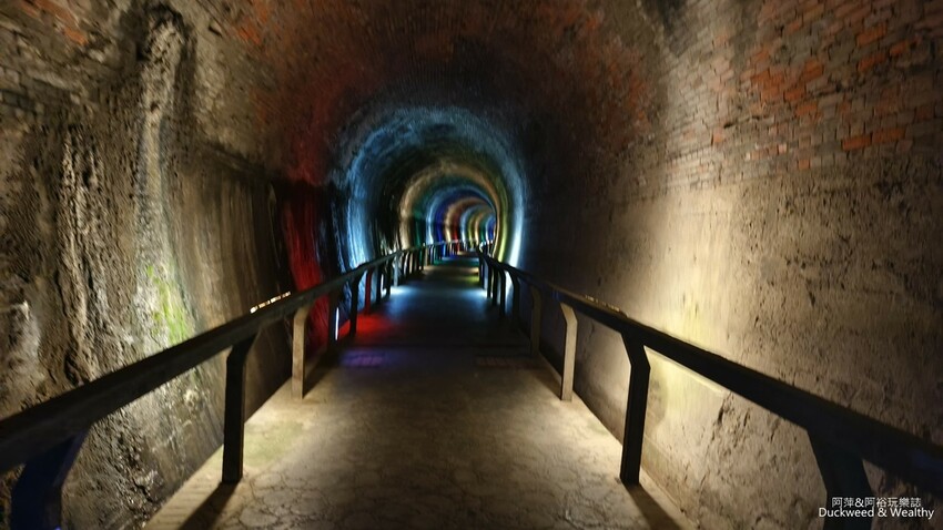 探索後龍過港隧道秘境,百年歷史隧道光影之旅