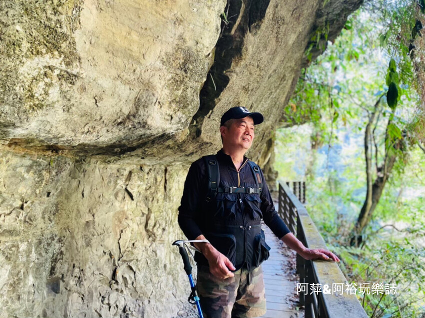 嘉義梅山竹坑溪步道！龍宮瀑布水濂洞秘境，感受大自然磅礴力量。