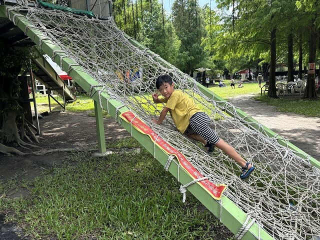 彰化親子景點首選！ 暑假必衝沐卉親子農場，沁涼水滑梯、彩虹瀑布全家都玩翻