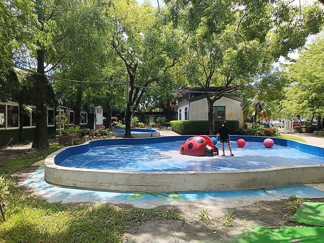 彰化親子景點首選！ 暑假必衝沐卉親子農場，沁涼水滑梯、彩虹瀑布全家都玩翻