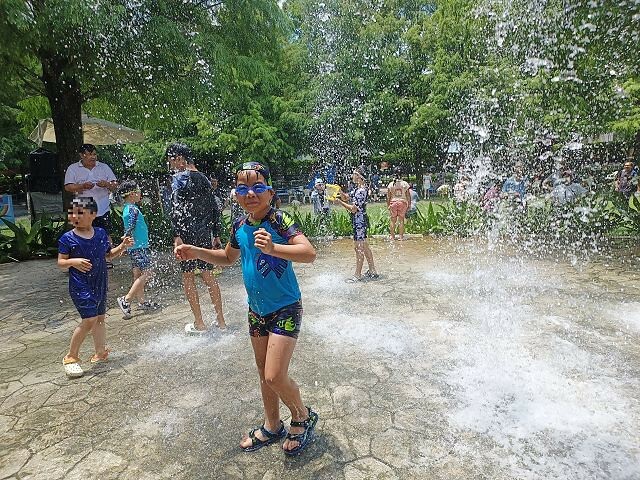 彰化親子景點首選！ 暑假必衝沐卉親子農場，沁涼水滑梯、彩虹瀑布全家都玩翻