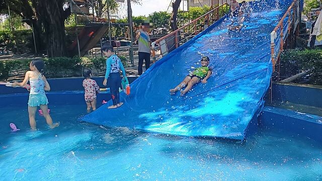 彰化親子景點首選！ 暑假必衝沐卉親子農場，沁涼水滑梯、彩虹瀑布全家都玩翻